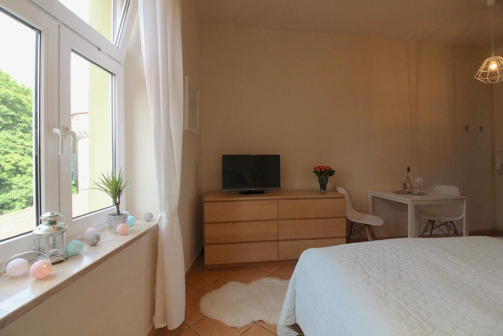 Florian Gate Pijarska Apartment Krakow