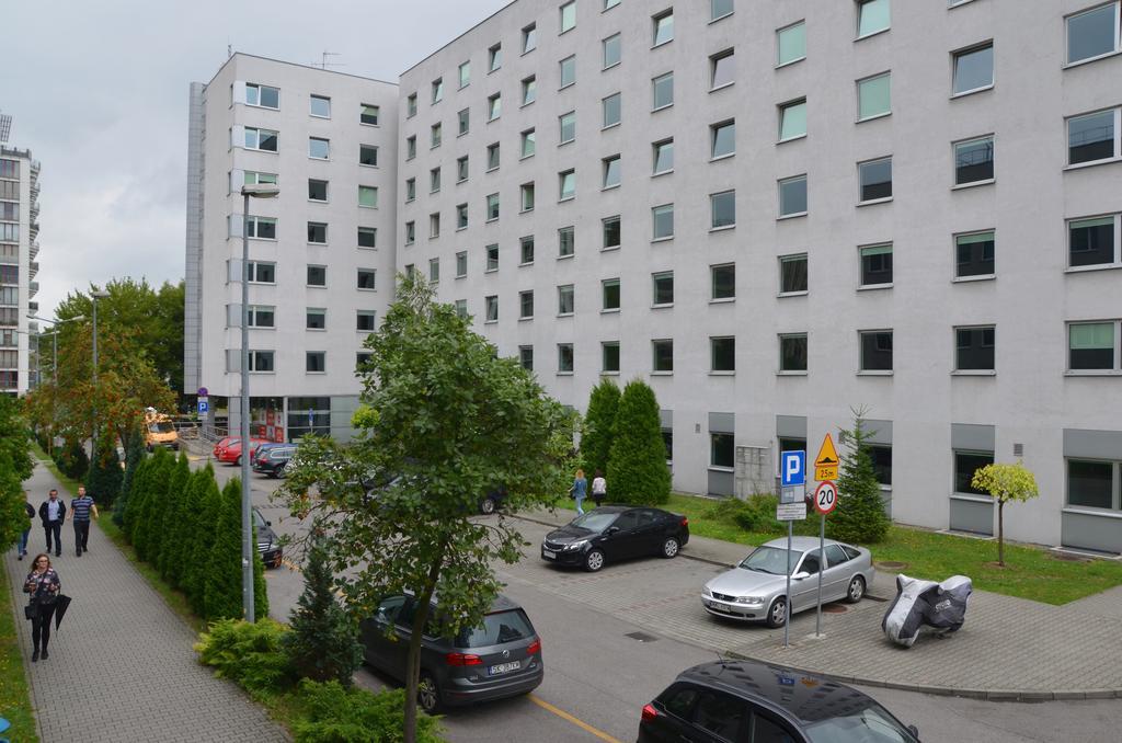 Ds Za Kolumnami Hostel *