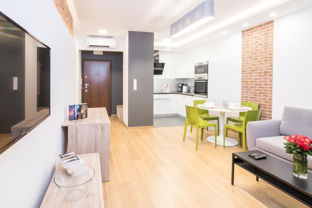 Apartment Cityheaven With Parking And Ac Krakau