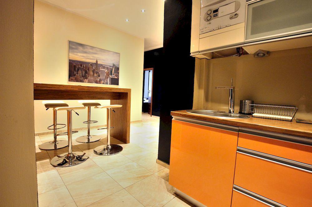 Apartament Rainbow 1 *