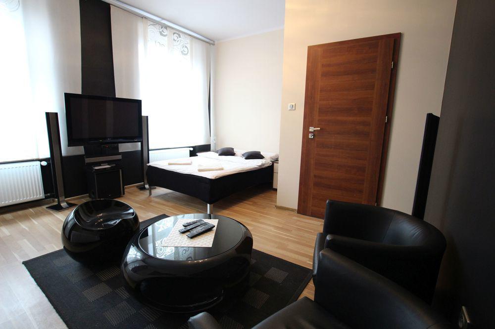 Apartament Rainbow 1 *