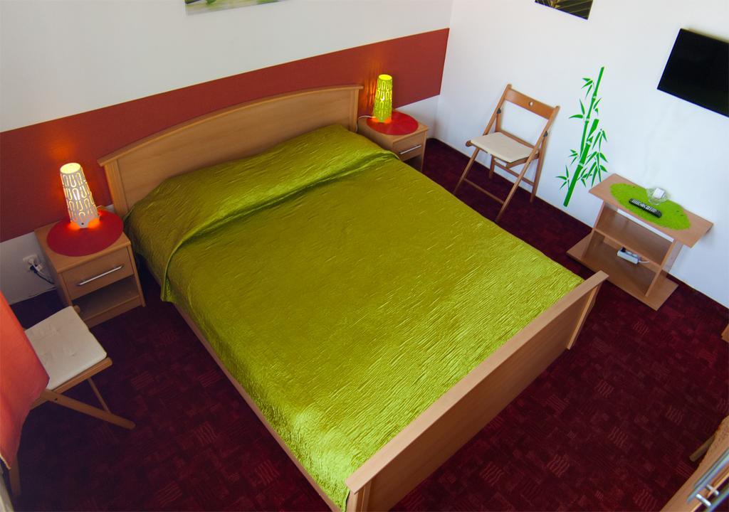 Apartment Lila