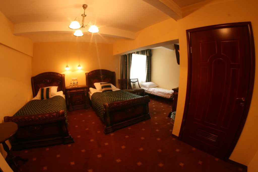 Daisy Superior Hotel 3*