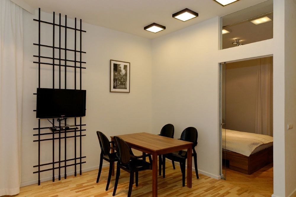 Only Apartment *