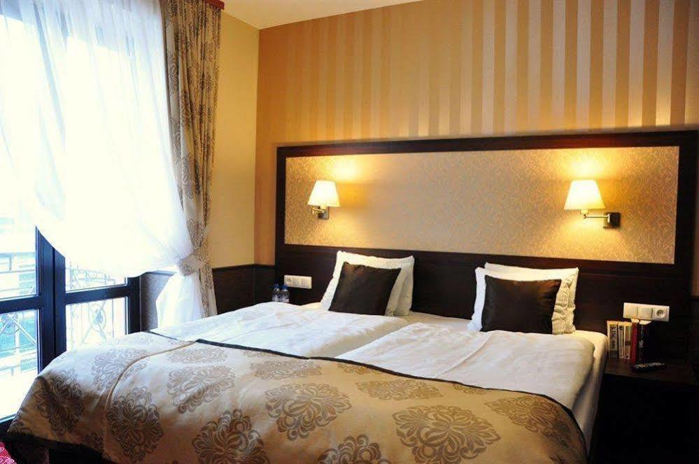 Wielopole 3*