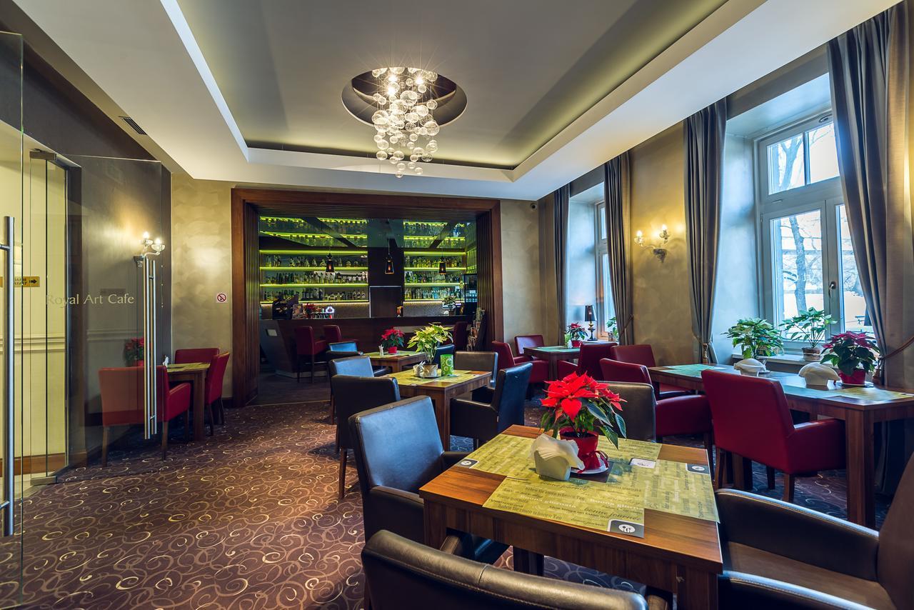 Royal Hotel 3*