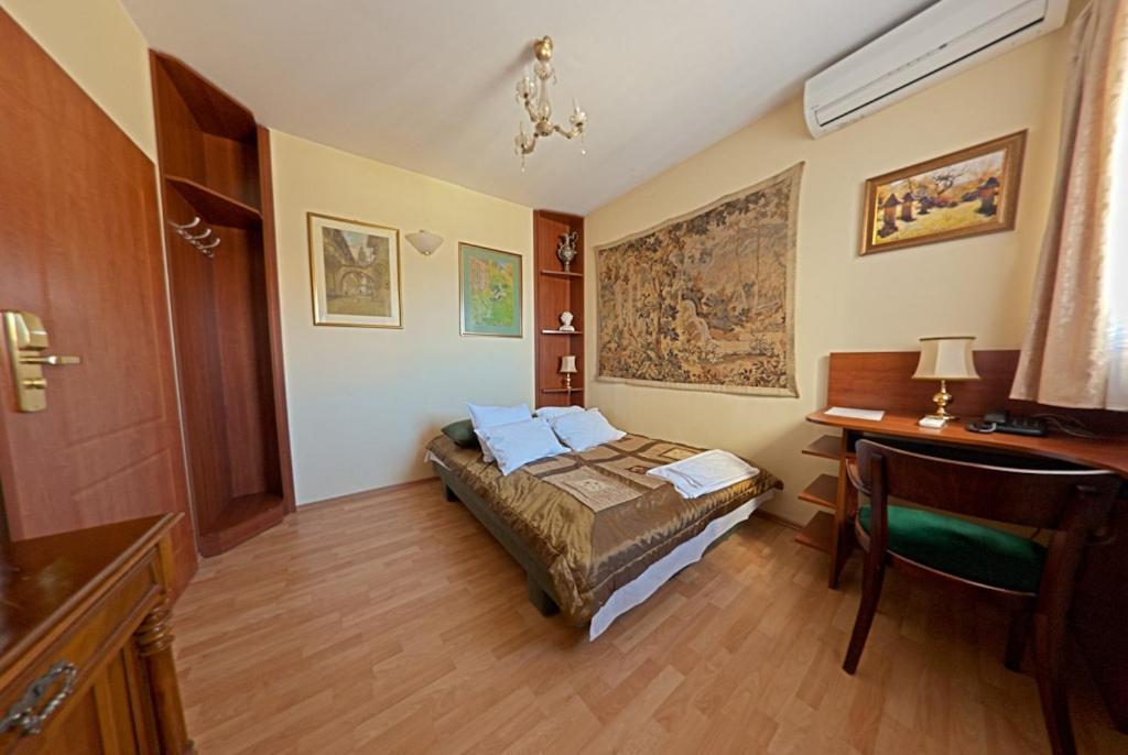 Alef Hotel