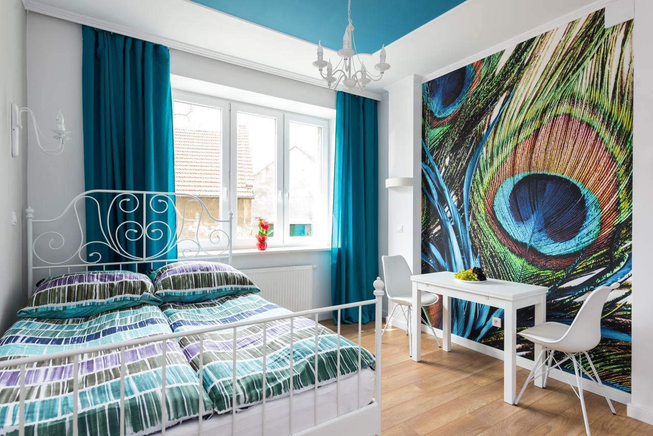 Cracow Rent - Spacious For 2-7 People In Quiet Area - Kolberga Street Nr 3 - 10 Min To Main Square By Foot