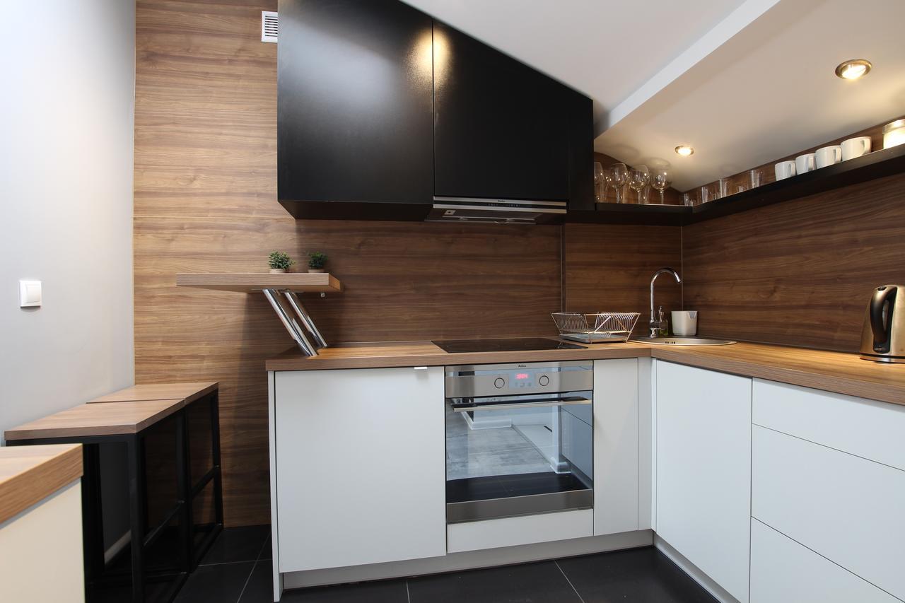 Apartament Rainbow 1 *