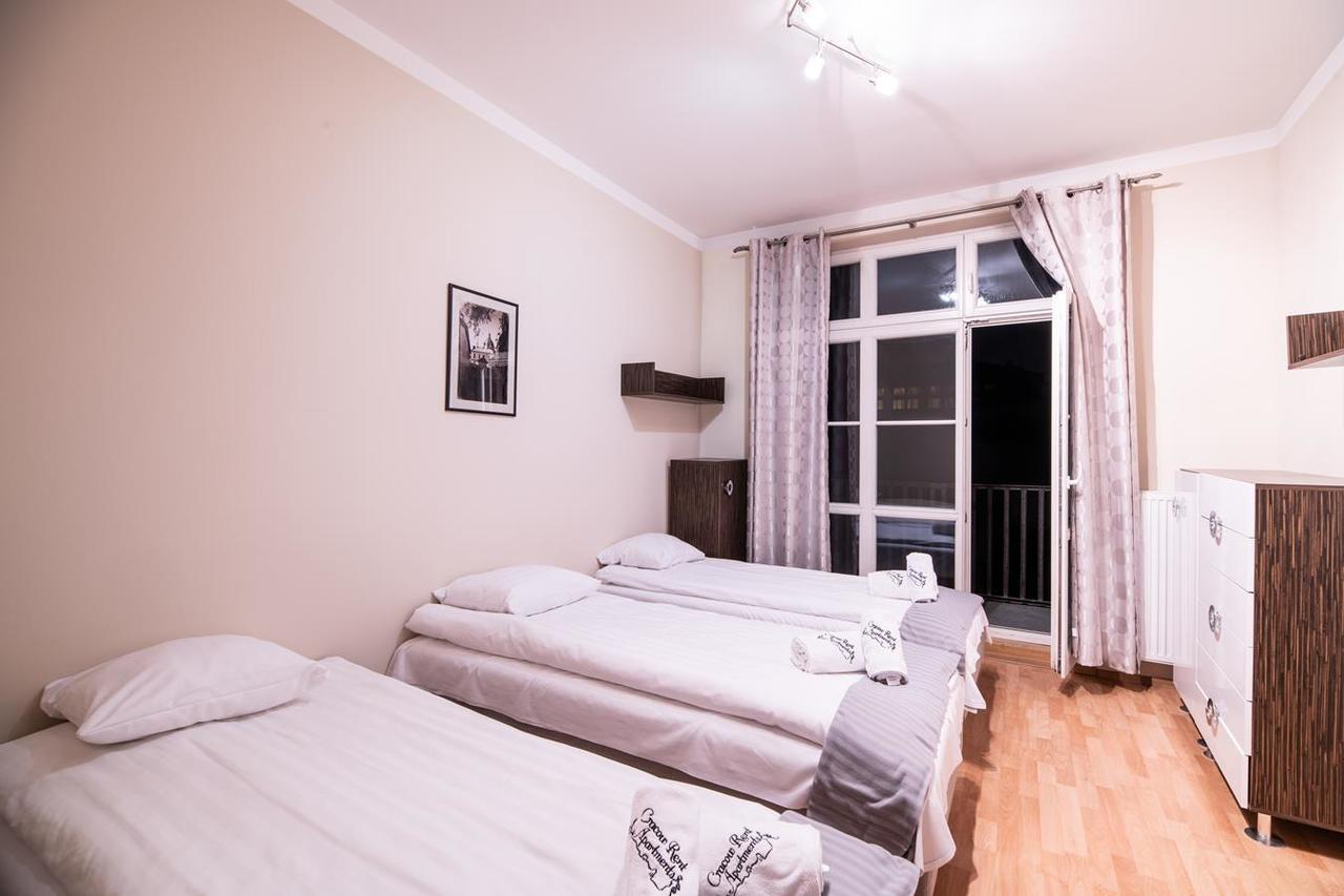 Cracow Rent - Spacious For 2-7 People In Quiet Area - Kolberga Street Nr 3 - 10 Min To Main Square By Foot Kraków