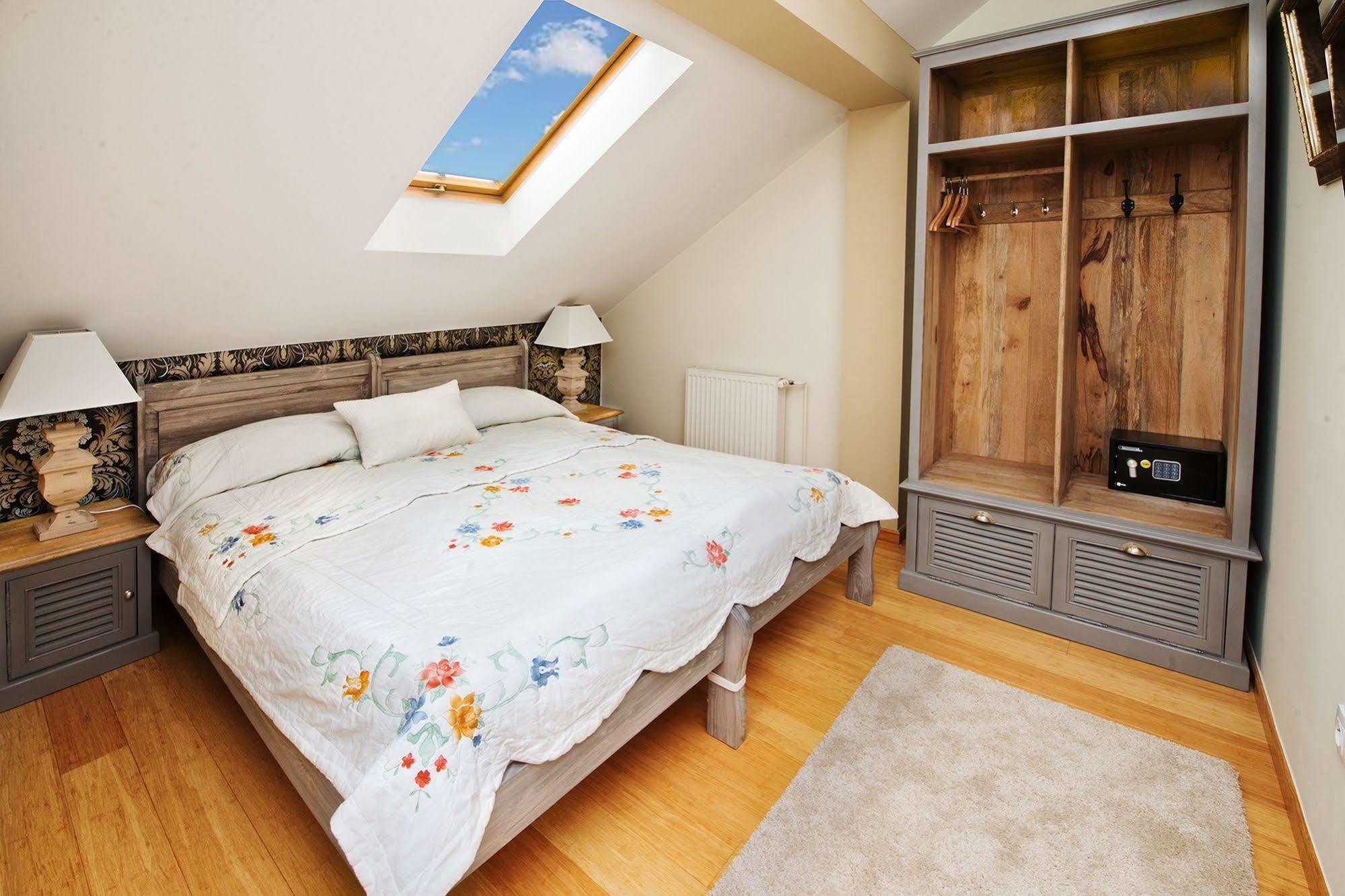 Mikolaj Hotel 3*