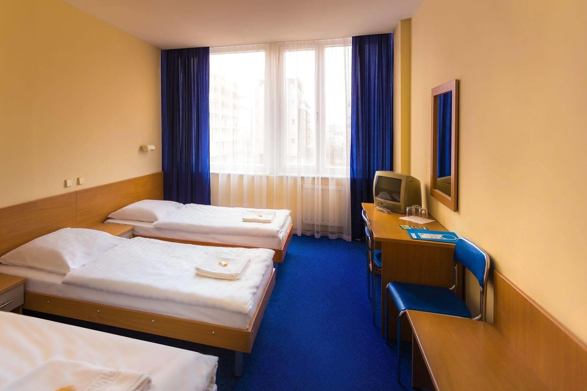 Hostel Dom Turystyczny Indigo *