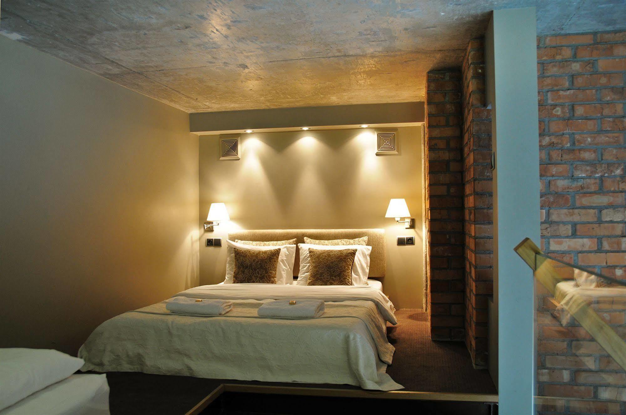 Angel Plaza Apartment