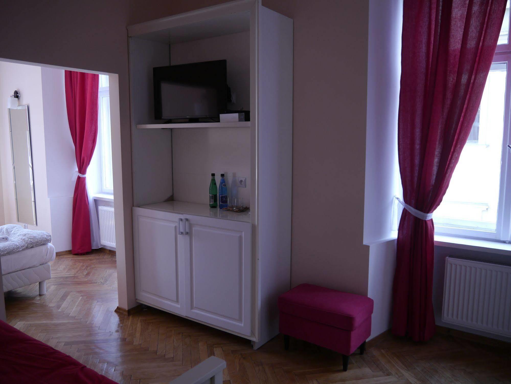 La Fontaine Aparthotel 2*