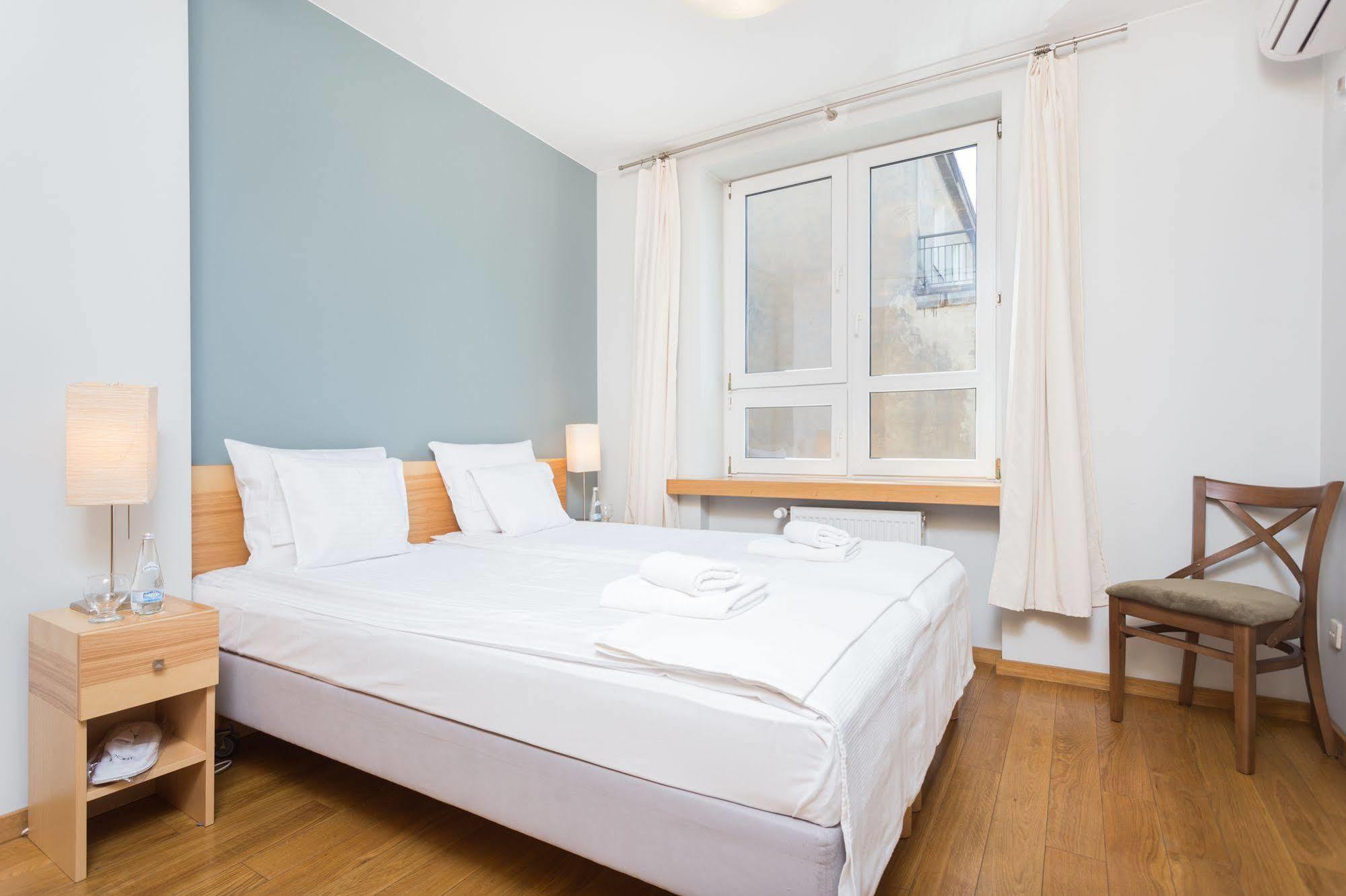 Inpoint Old Town Szeroka Apartment Krakow