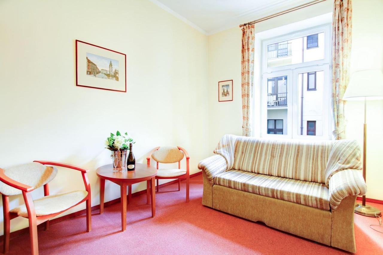 P&j Sw. Krzyza Apartamento *