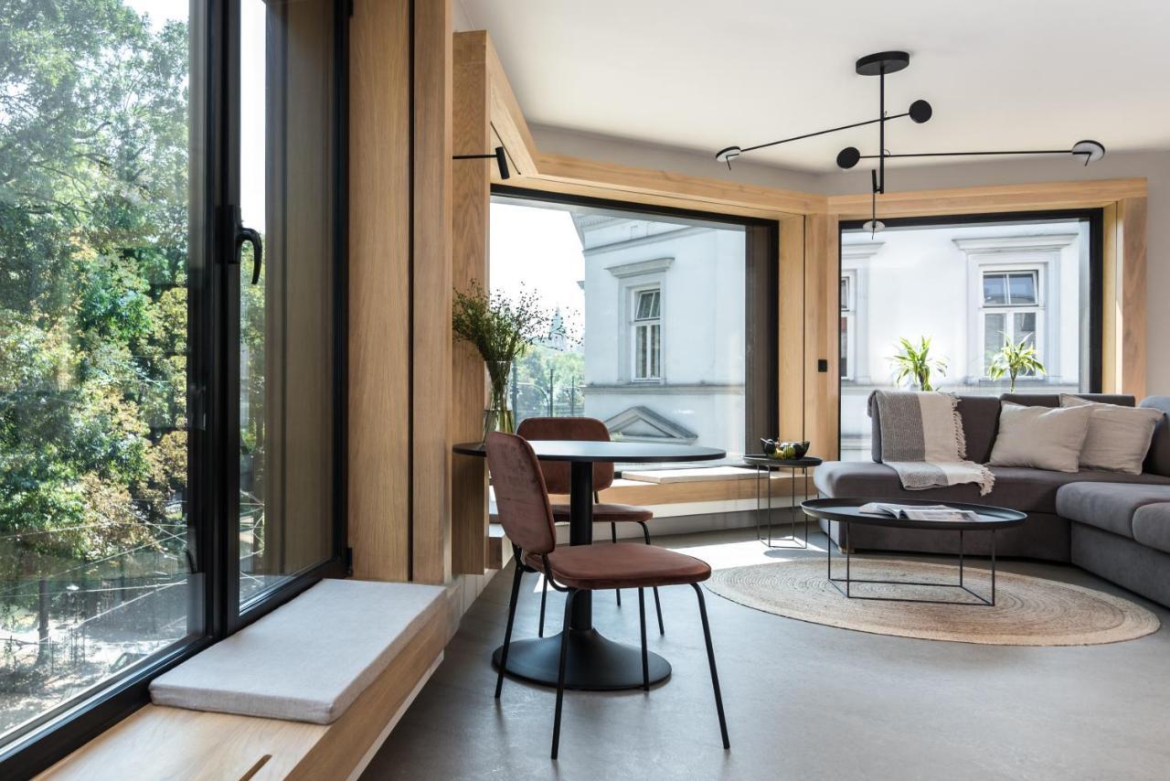 Academia Apartment