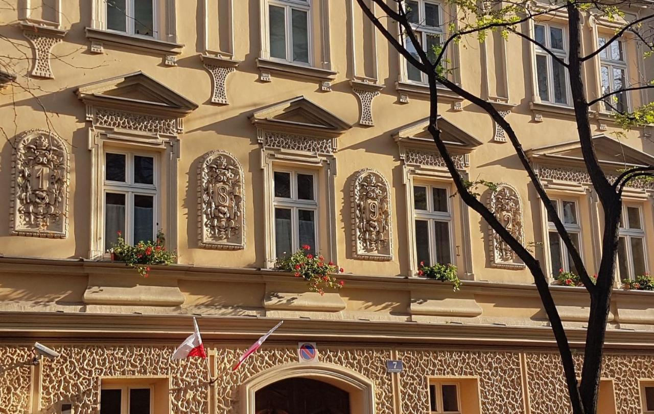 Homely Apartment's Old Town Apartment Krakau