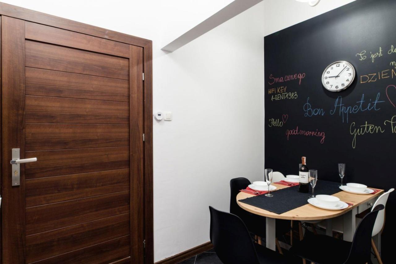 Cracow Rent - Spacious For 2-7 People In Quiet Area - Kolberga Street Nr 3 - 10 Min To Main Square By Foot Hotel apartamentowy *