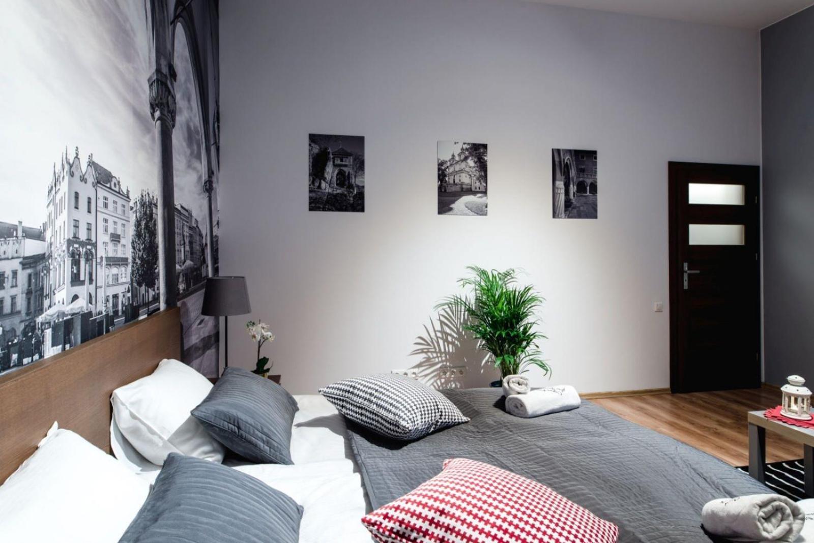 Cracow Rent - Spacious For 2-7 People In Quiet Area - Kolberga Street Nr 3 - 10 Min To Main Square By Foot Hotel apartamentowy