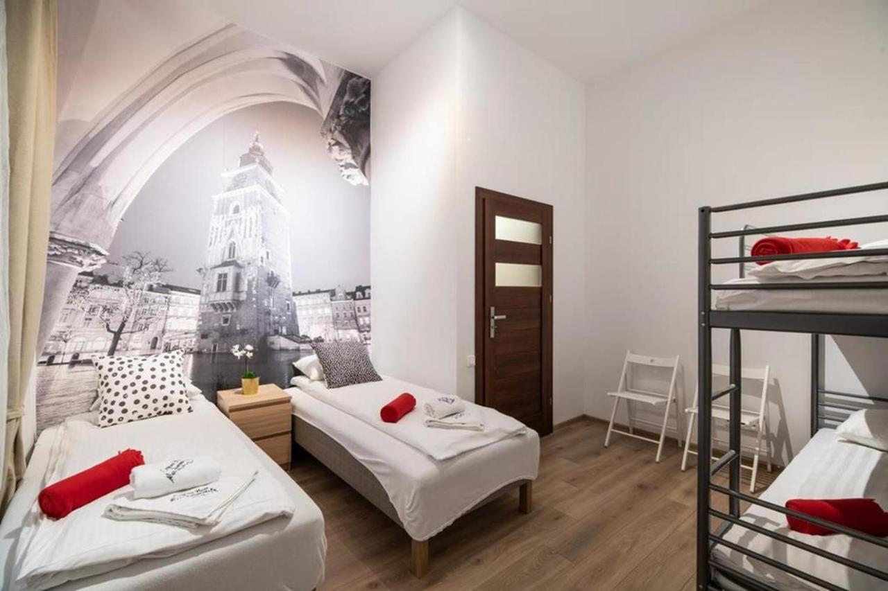 Cracow Rent - Spacious For 2-7 People In Quiet Area - Kolberga Street Nr 3 - 10 Min To Main Square By Foot Hotel apartamentowy
