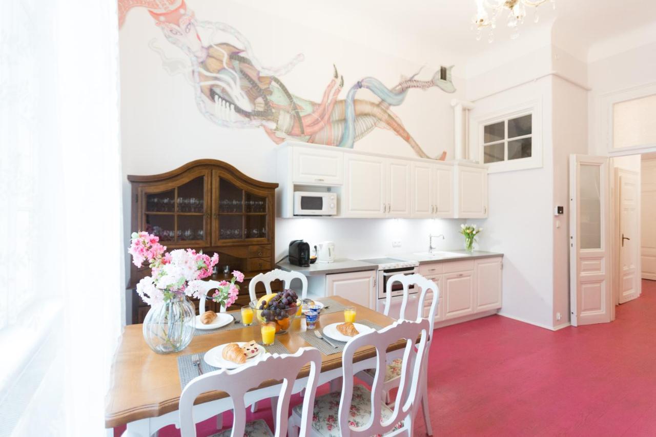 Apartment Apartments Roman *