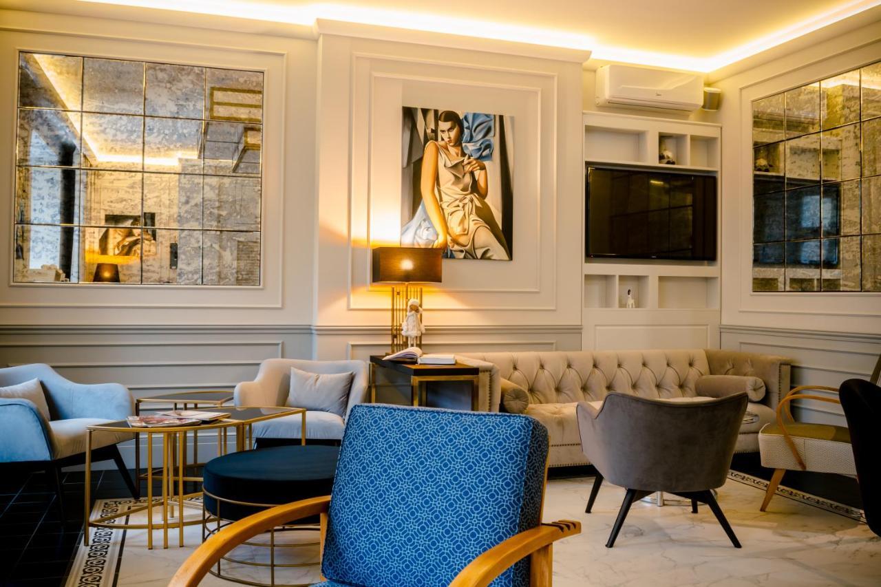 Amber Design Aparthotel 4*