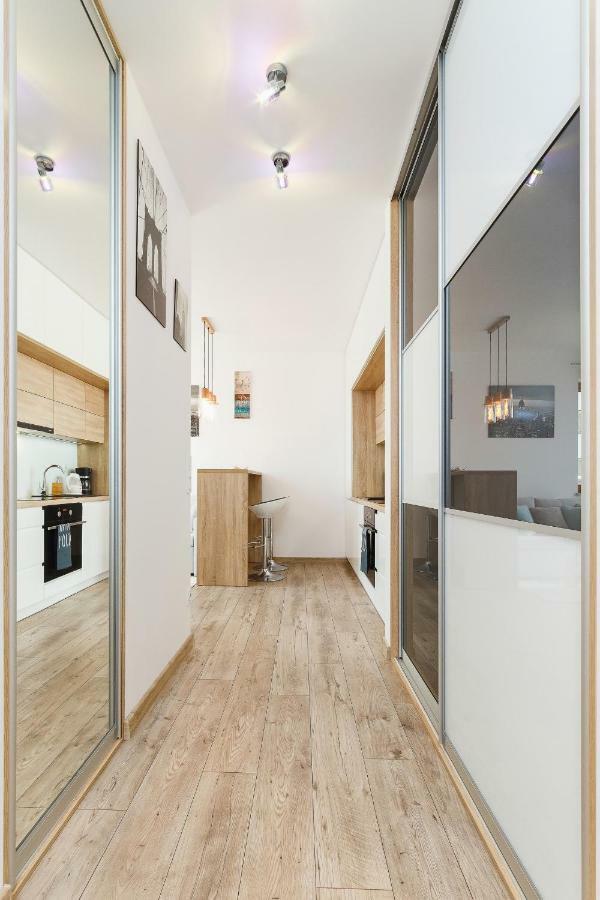 Apartment Tauron Arena Elegant Dabska By Renters Krakow