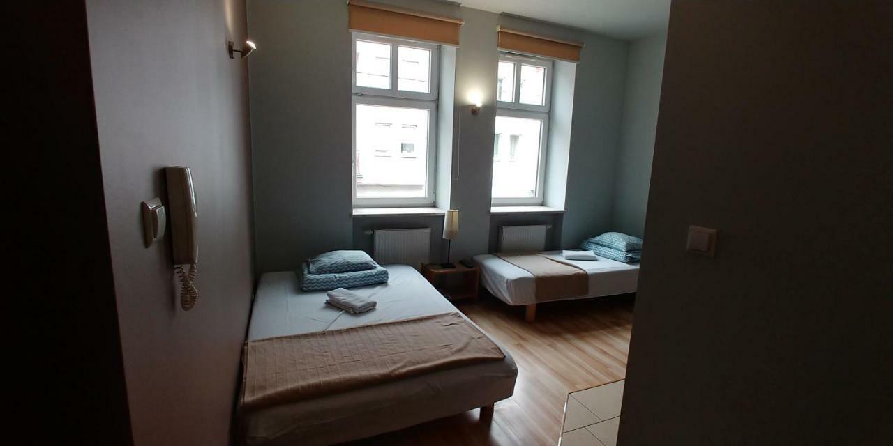 999 Aparthostel Hostel *