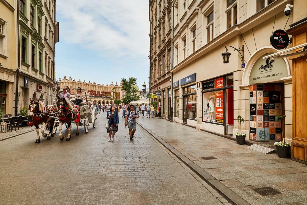 Krakow For You Main Square Apartments 3*