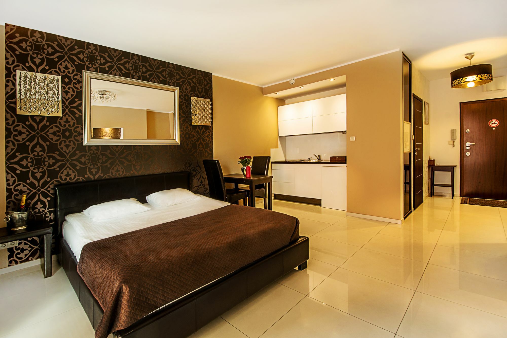 Hotel apartamentowy Angel Center