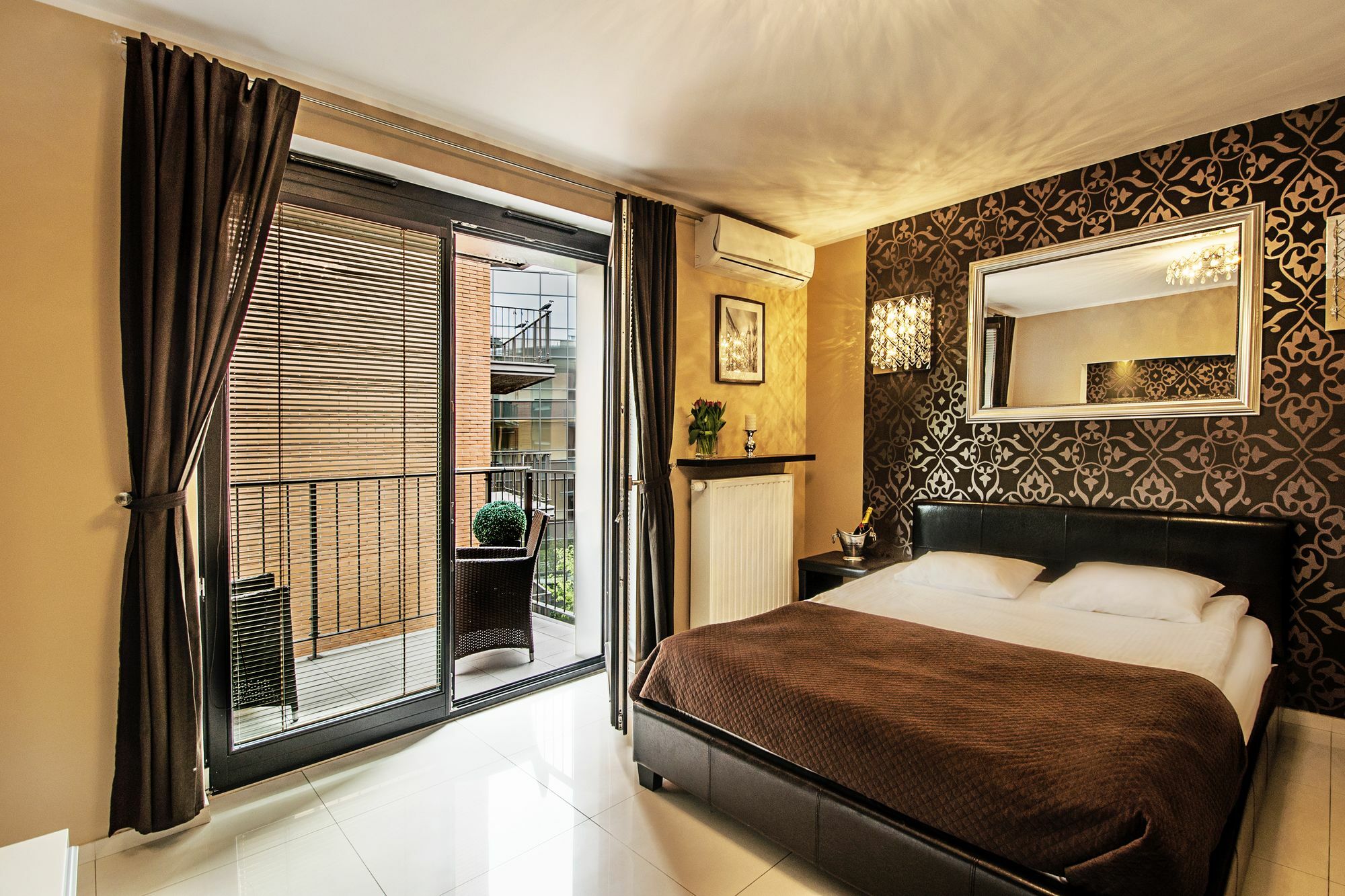 Hotel apartamentowy Angel Center 4*