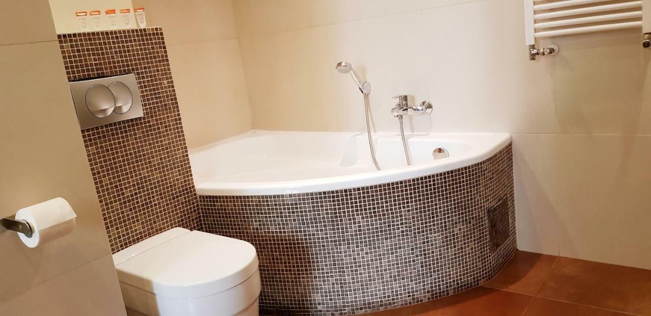 Galeria Aparthotel 3*