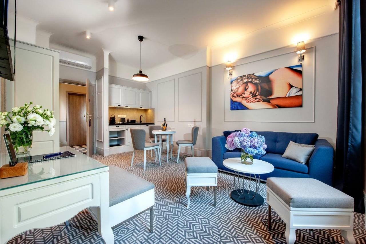Amber Design Aparthotel