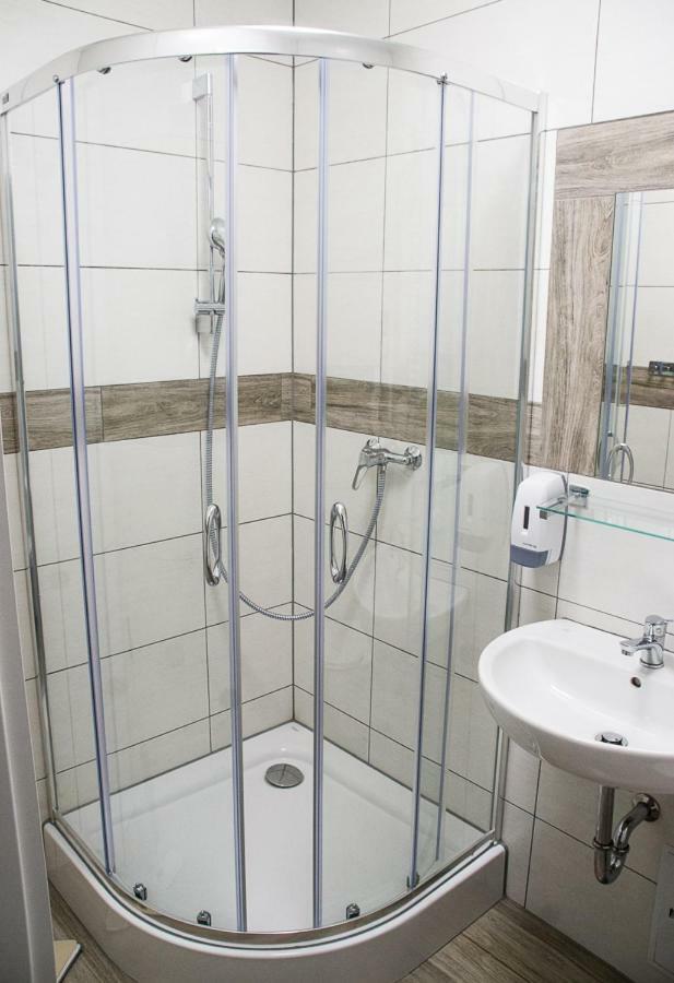 Peregrinus Rooms&apartments Hostel *