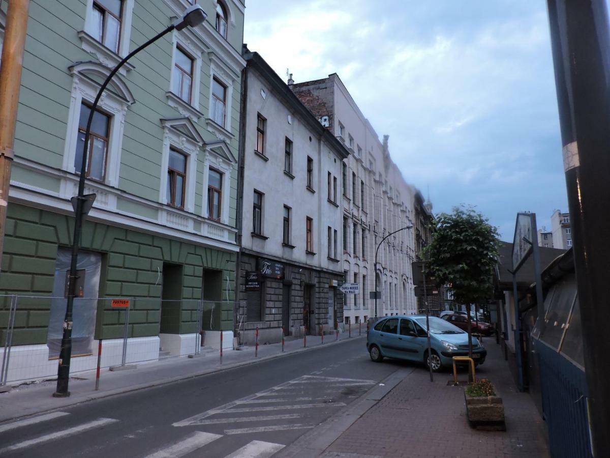 Centrum Sabot Hostel *