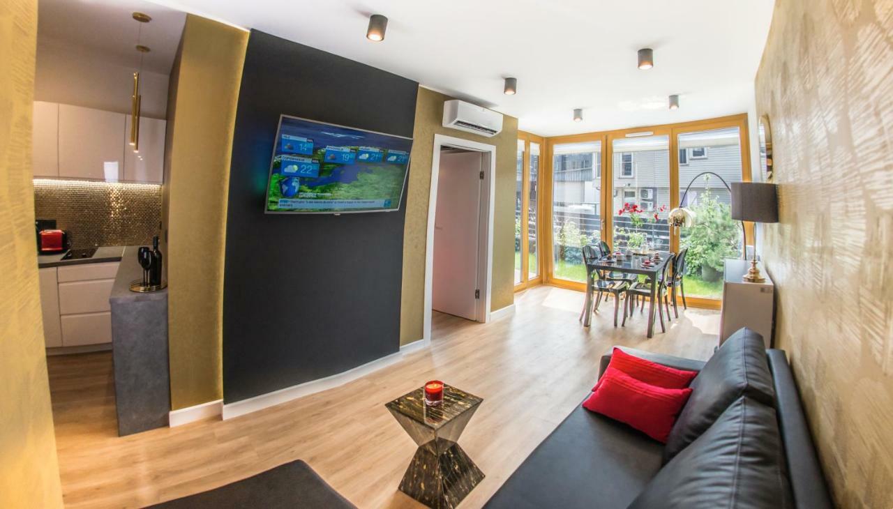 Galaxy Garden Cracow- Shopping Mall 1min, Underground Parking, Family Friendly, City Center