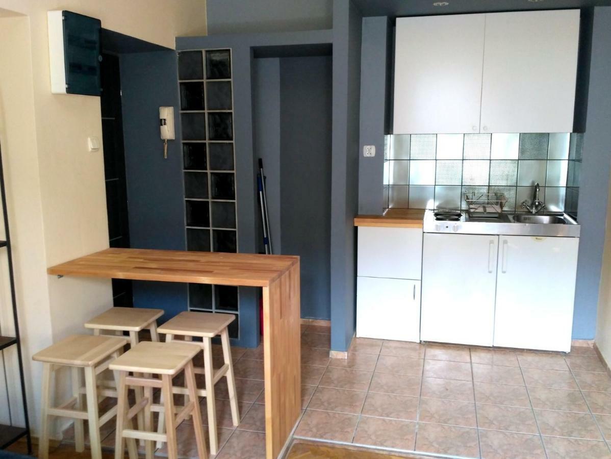 Estery Apartment
