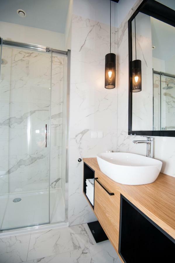 Bentis Luxury