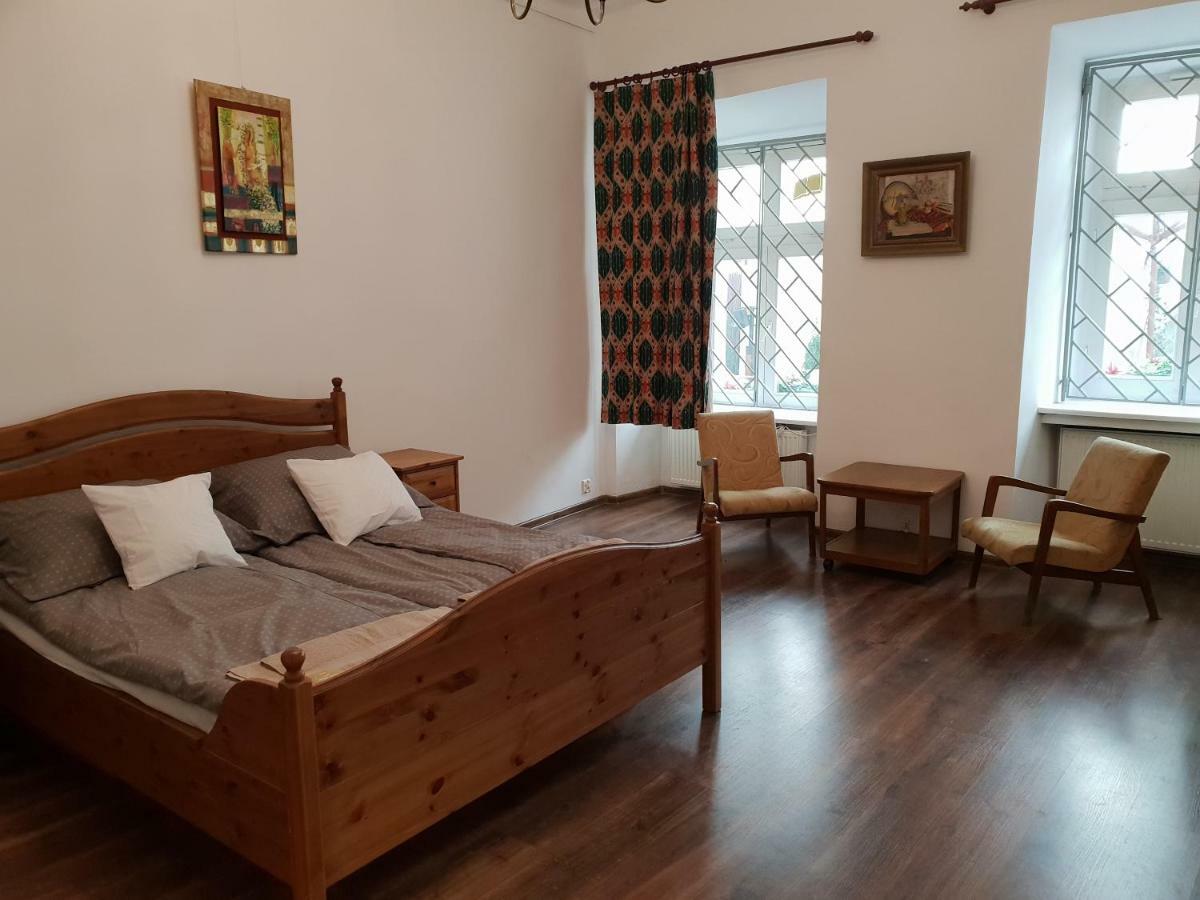 Apartament Bracka 13 *