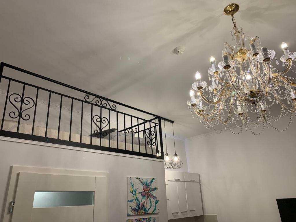 Apartment Charming In The Heart Of The Jewish District! *