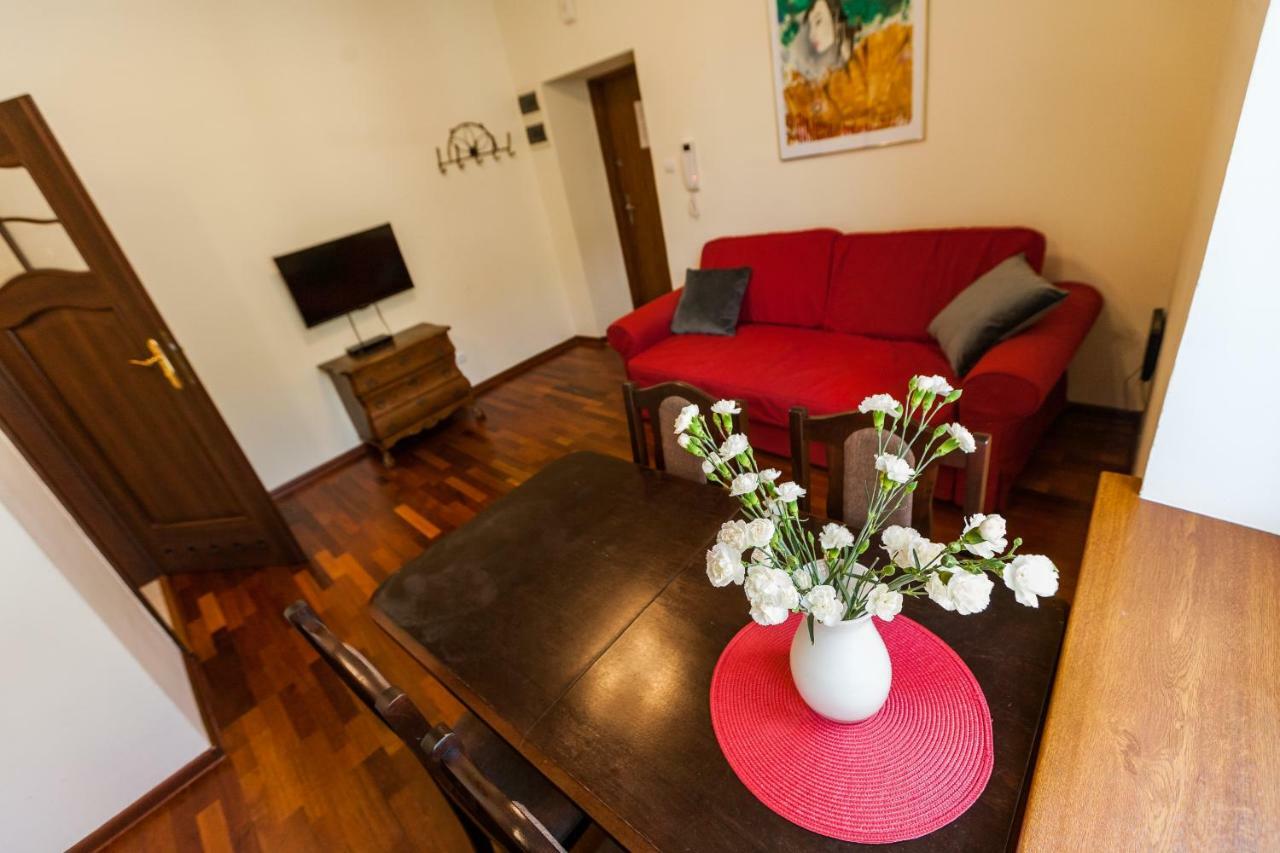 Apartment Vintage Senacka 5