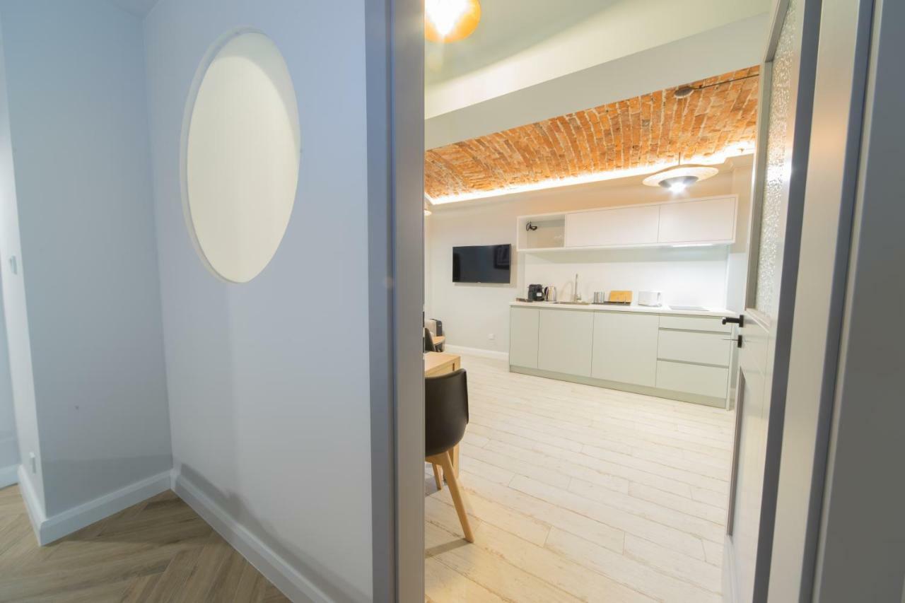M5 Main Square Stylish One Bedroom
