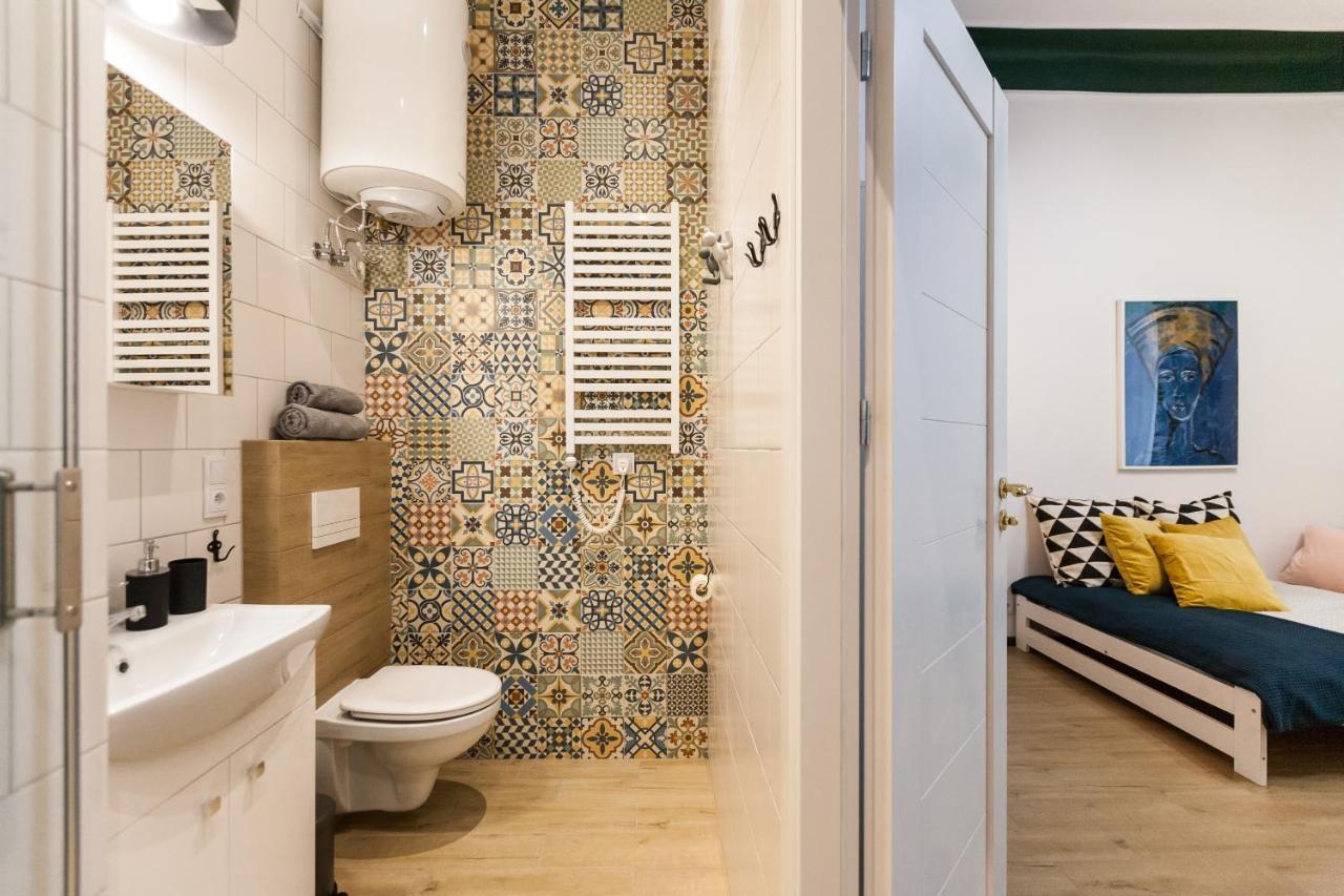 Vintage Senacka Apartment *