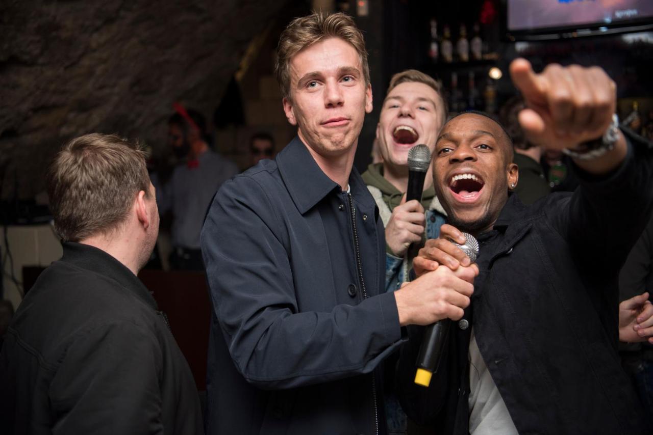 Let's Rock Party Hostel! Age Limit From 18 Until 40! Krakau