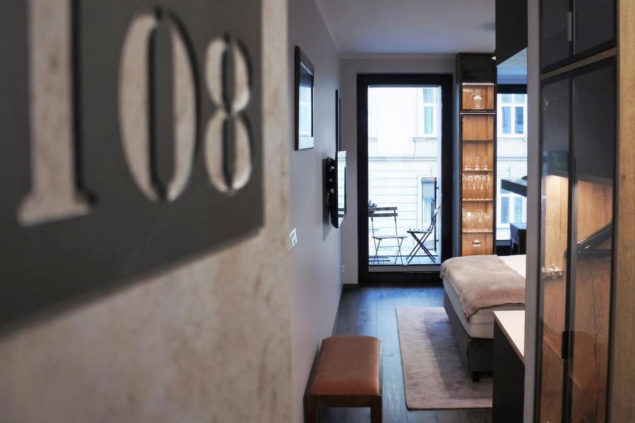 Boutique 108 - Old City, Luxury Apt. With A Garage Apartment Krakow