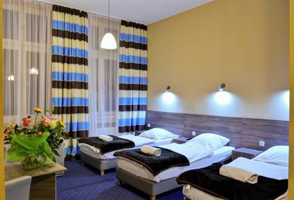 Apartment Old Town Luxe Retreat - King Bed - Steps To Main Square Krakow