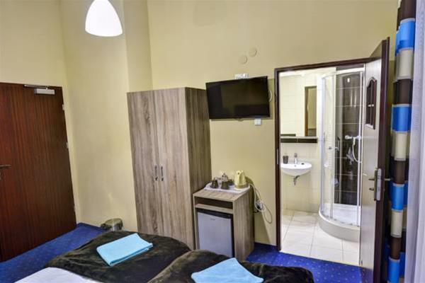Old Town Luxe Retreat - King Bed - Steps To Main Square * Krakow