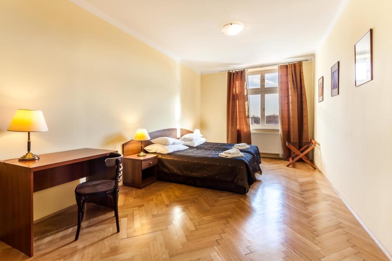 P&j Florianska Appartement