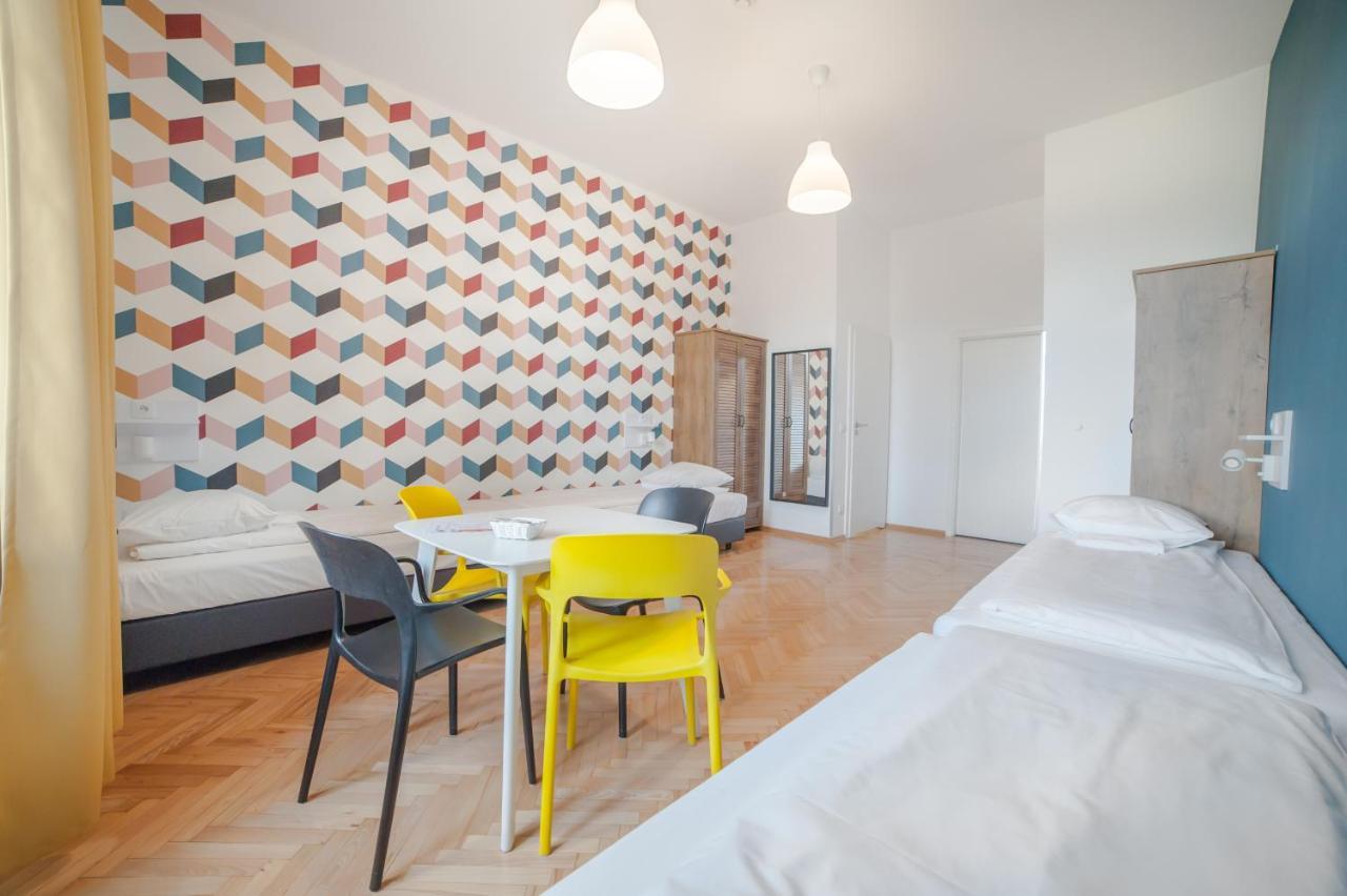 Atlantis Albergue *